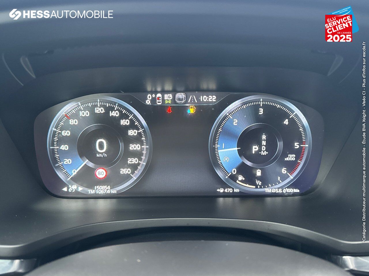 Véhicule d'occasion VOLVO V60 B4 197CH ADBLUE BUSINESS GEARTRONIC TOUVRANT SIEGES CUIR CAMERA CARPLAY chez Volvo Epernay