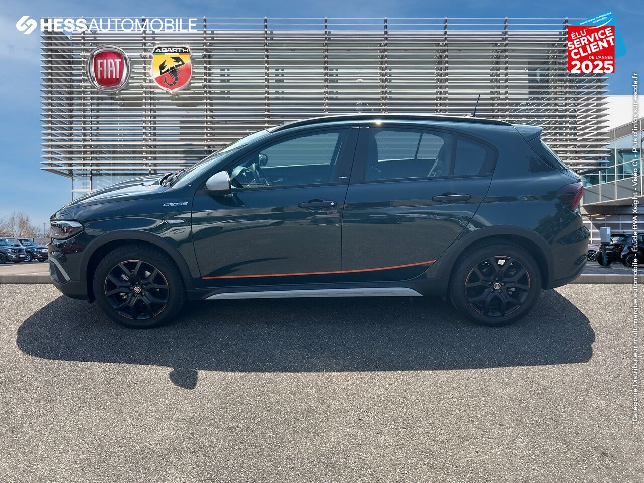 Véhicule d'occasion FIAT TIPO CROSS 1.5 FIREFLY TURBO 130CH S/S GARMIN HYBRID DCT7 MY22 chez Renault Colmar