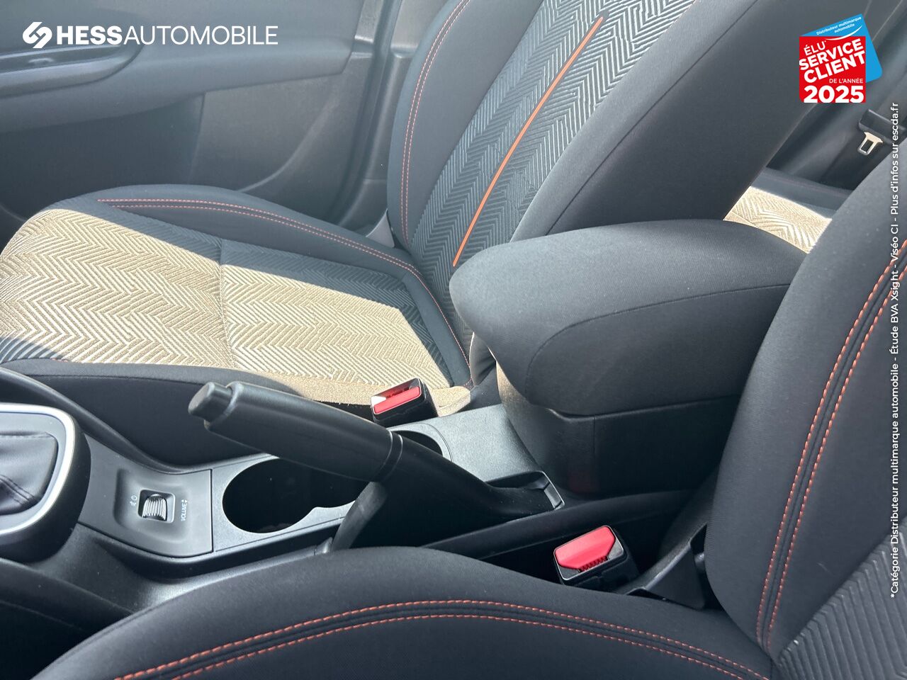 Véhicule d'occasion FIAT TIPO CROSS 1.5 FIREFLY TURBO 130CH S/S GARMIN HYBRID DCT7 MY22 chez Renault Colmar