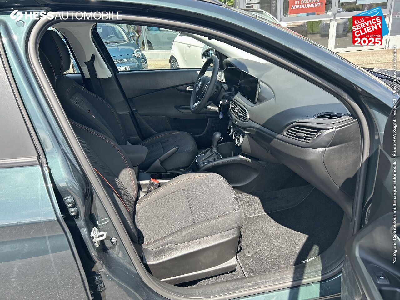 Véhicule d'occasion FIAT TIPO CROSS 1.5 FIREFLY TURBO 130CH S/S GARMIN HYBRID DCT7 MY22 chez Renault Colmar