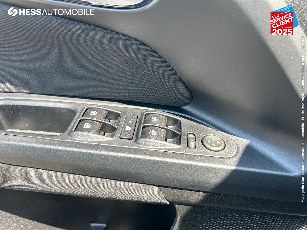 Véhicule d'occasion FIAT TIPO CROSS 1.5 FIREFLY TURBO 130CH S/S GARMIN HYBRID DCT7 MY22 chez Renault Colmar