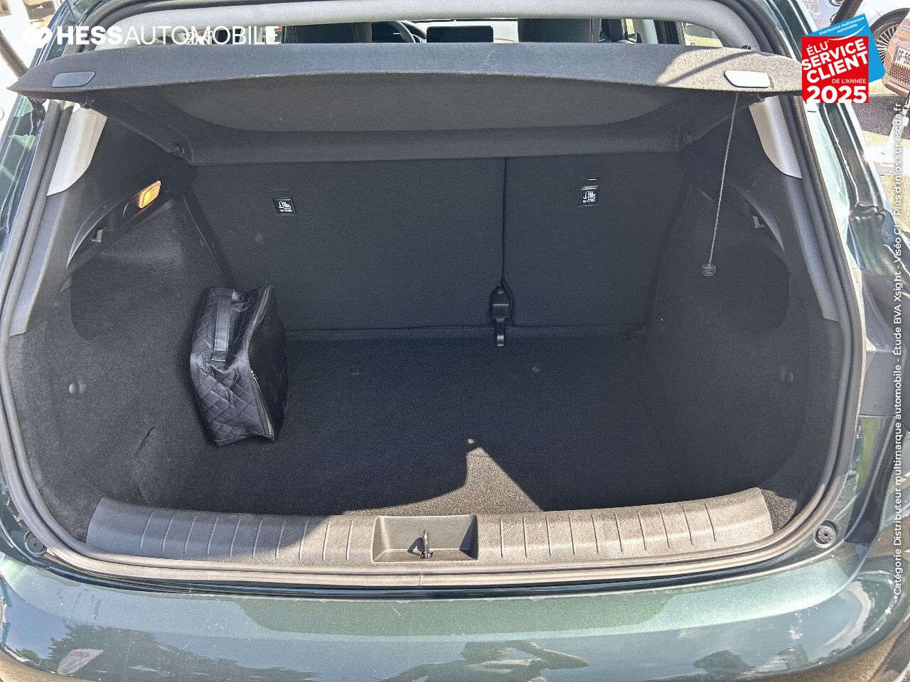Véhicule d'occasion FIAT TIPO CROSS 1.5 FIREFLY TURBO 130CH S/S GARMIN HYBRID DCT7 MY22 chez Renault Colmar