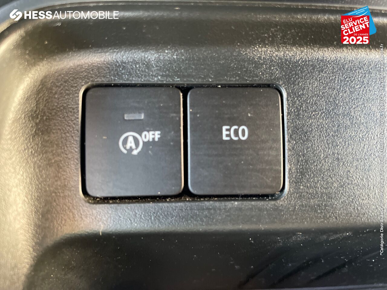 Véhicule d'occasion RENAULT TWINGO 0.9 TCE 95CH INTENS - 20 RADAR AR JA16 chez Renault Colmar