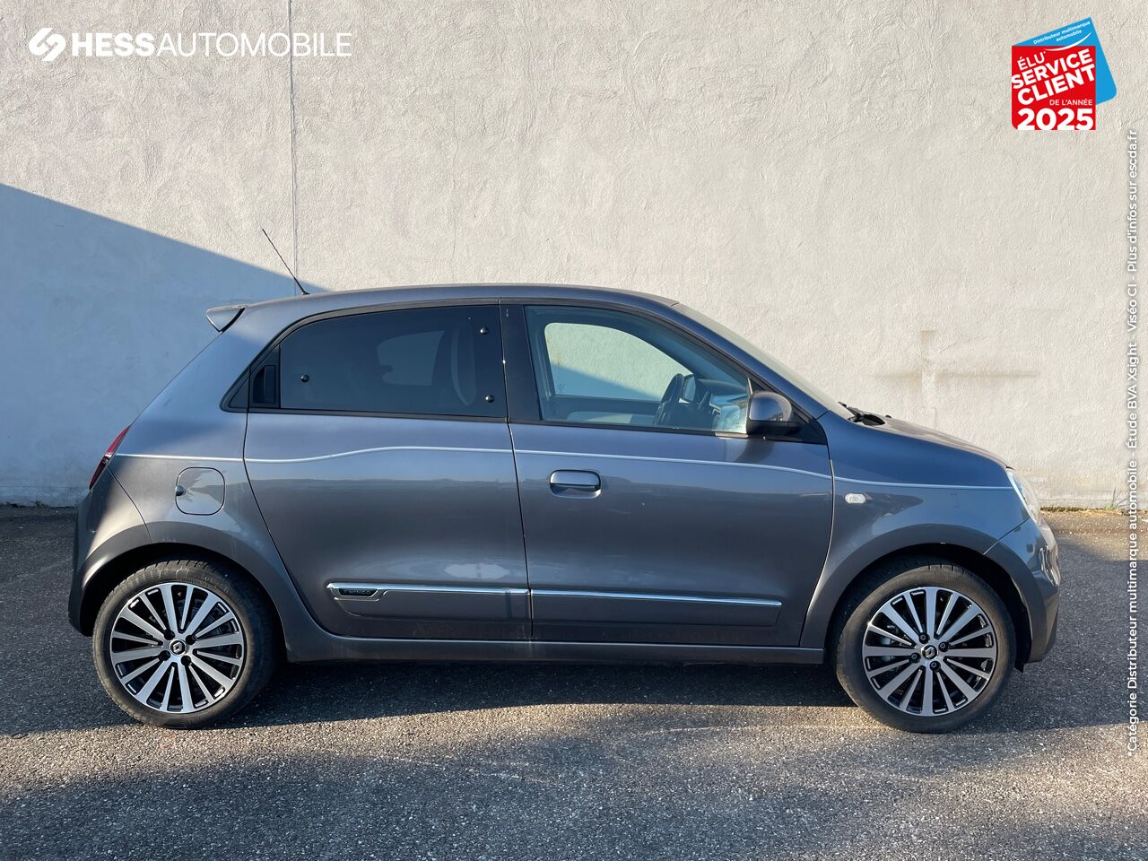 Véhicule d'occasion RENAULT TWINGO 0.9 TCE 95CH INTENS - 20 RADAR AR JA16 chez Renault Colmar