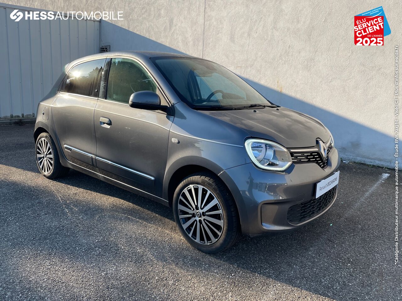 Véhicule d'occasion RENAULT TWINGO 0.9 TCE 95CH INTENS - 20 RADAR AR JA16 chez Renault Colmar