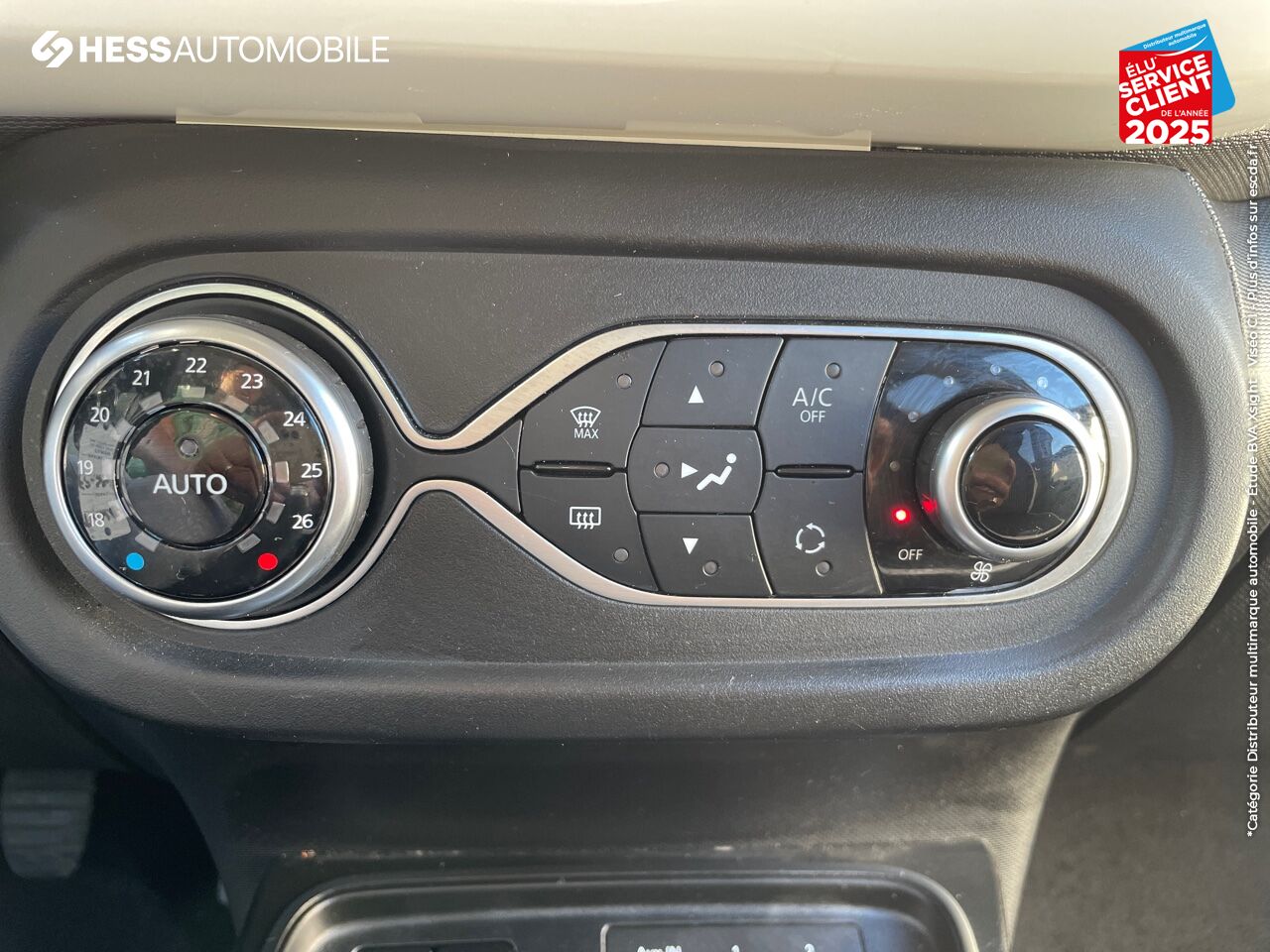 Véhicule d'occasion RENAULT TWINGO 0.9 TCE 95CH INTENS - 20 RADAR AR JA16 chez Renault Colmar