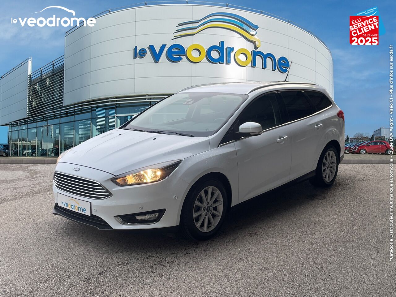 Véhicule d'occasion FORD FOCUS SW 1.0 ECOBOOST 125CH STOPSTART TITANIUM chez Le Veodrome