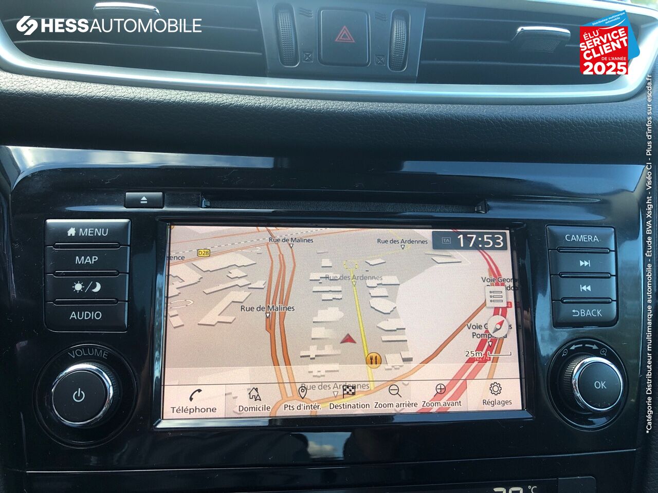 Véhicule d'occasion NISSAN QASHQAI 1.3 DIG-T 140CH N-CONNECTA 2019 EURO6-EVAP TPANO GPS CAM360 chez Nissan Beaune