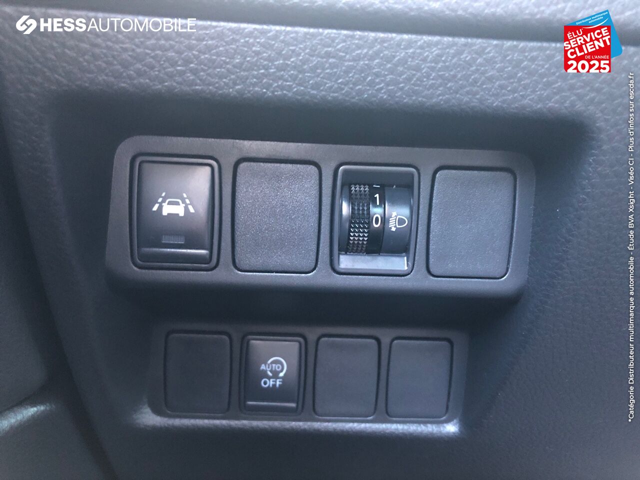 Véhicule d'occasion NISSAN QASHQAI 1.3 DIG-T 140CH N-CONNECTA 2019 EURO6-EVAP TPANO GPS CAM360 chez Nissan Beaune