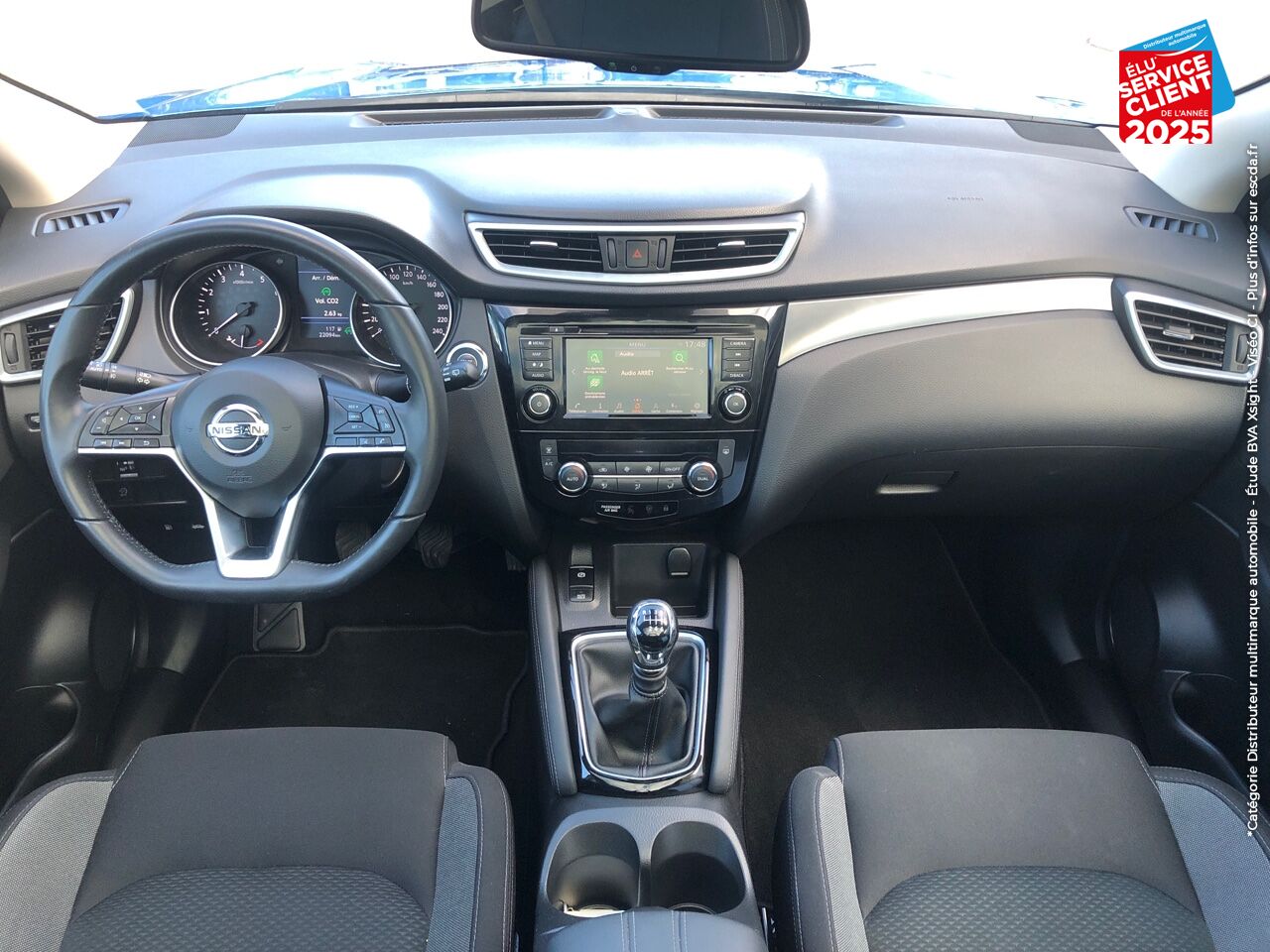Véhicule d'occasion NISSAN QASHQAI 1.3 DIG-T 140CH N-CONNECTA 2019 EURO6-EVAP TPANO GPS CAM360 chez Nissan Beaune