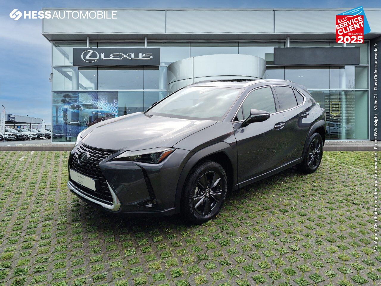 Véhicule d'occasion LEXUS UX 250H LUXE 2WD TOUVRANT SIEGES CHAUF/CUIR GPS CAMERA chez Renault Colmar