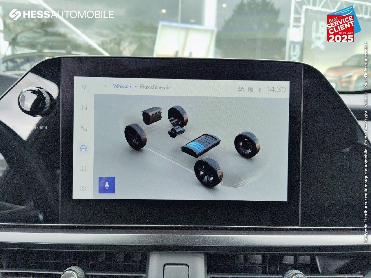 Véhicule d'occasion LEXUS UX 250H LUXE 2WD TOUVRANT SIEGES CHAUF/CUIR GPS CAMERA chez Renault Colmar