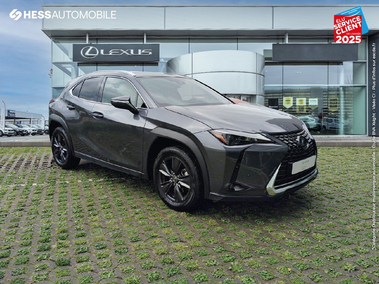 Véhicule d'occasion LEXUS UX 250H LUXE 2WD TOUVRANT SIEGES CHAUF/CUIR GPS CAMERA chez Renault Colmar