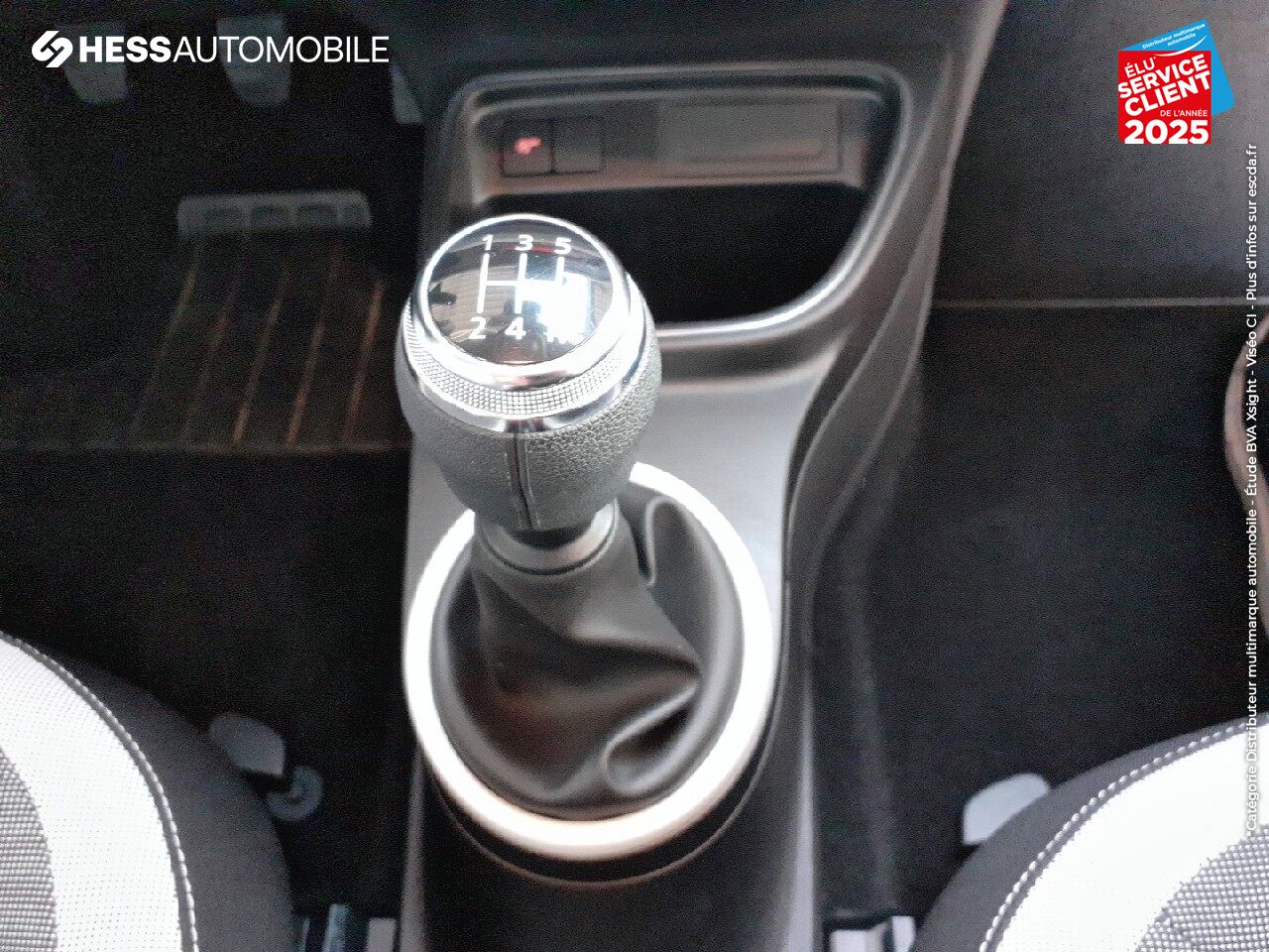 Véhicule d'occasion RENAULT TWINGO 1.0 SCE 75CH ZEN chez Renault Mulhouse