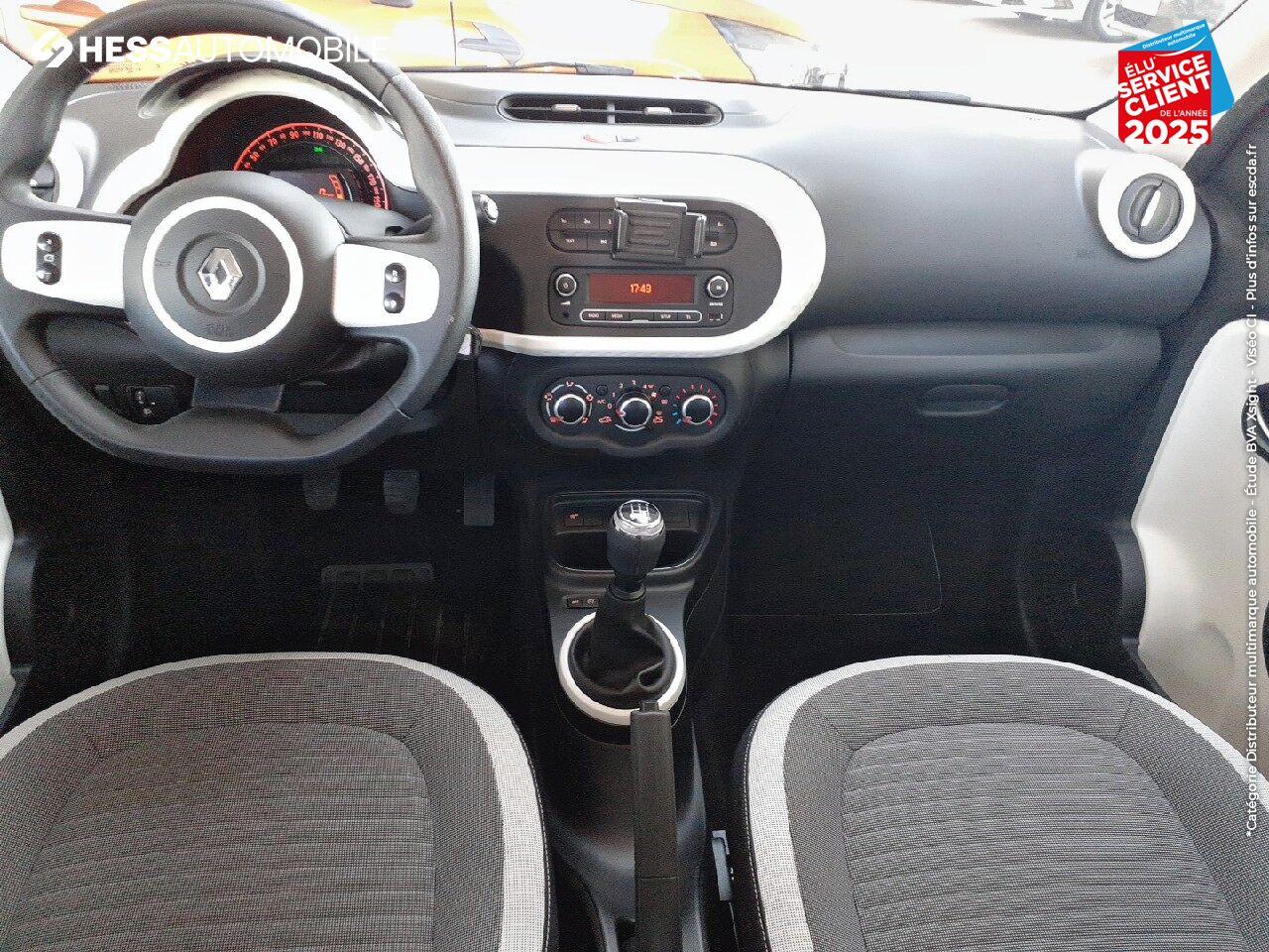 Véhicule d'occasion RENAULT TWINGO 1.0 SCE 75CH ZEN chez Renault Mulhouse