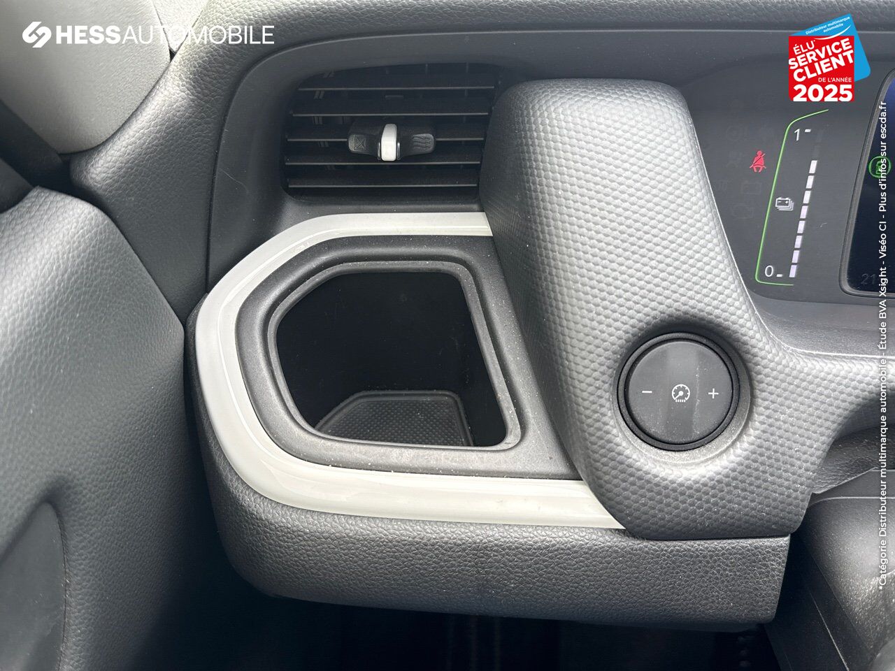 Véhicule d'occasion HONDA JAZZ 1.5 I-MMD 109CH E:HEV ELEGANCE SIEGE CHAUF chez Toyota Sarreguemines