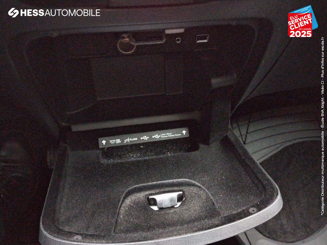 Véhicule d'occasion CITROEN GRAND C4 PICASSO PURETECH 130CH FEEL S/S CAMERA chez Renault Sélestat
