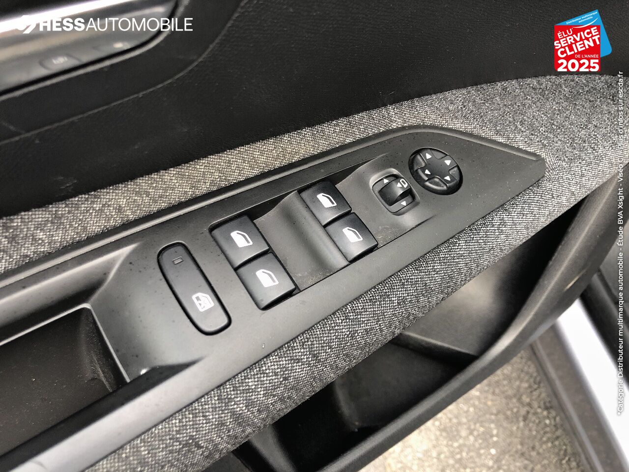 Véhicule d'occasion PEUGEOT 3008 1.5 BLUEHDI 130CH E6.C ACTIVE BUSINESS S/S EAT8 MIRROR SCREEN RADAR AV/AR CLIM AUTO chez Peugeot Hirson