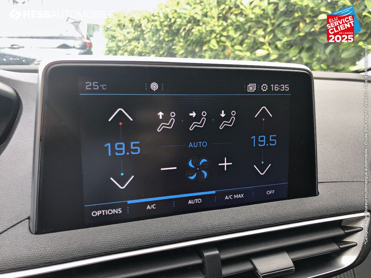 Véhicule d'occasion PEUGEOT 3008 1.5 BLUEHDI 130CH E6.C ACTIVE BUSINESS S/S EAT8 MIRROR SCREEN RADAR AV/AR CLIM AUTO chez Peugeot Hirson