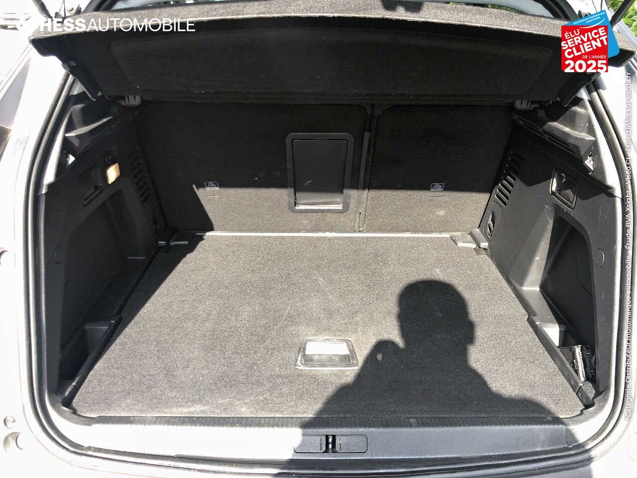 Véhicule d'occasion PEUGEOT 3008 1.5 BLUEHDI 130CH E6.C ACTIVE BUSINESS S/S EAT8 MIRROR SCREEN RADAR AV/AR CLIM AUTO chez Peugeot Hirson