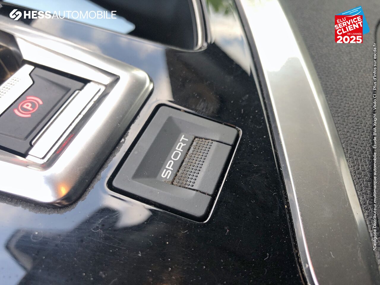Véhicule d'occasion PEUGEOT 3008 1.5 BLUEHDI 130CH E6.C ACTIVE BUSINESS S/S EAT8 MIRROR SCREEN RADAR AV/AR CLIM AUTO chez Peugeot Hirson