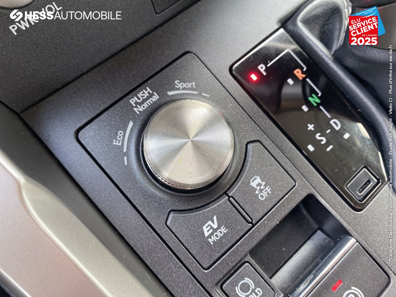 Véhicule d'occasion LEXUS NX 300H 4WD LUXE EURO6D-T SIEGES CHAUF/CUIR GPS CAMERA chez Lexus Metz