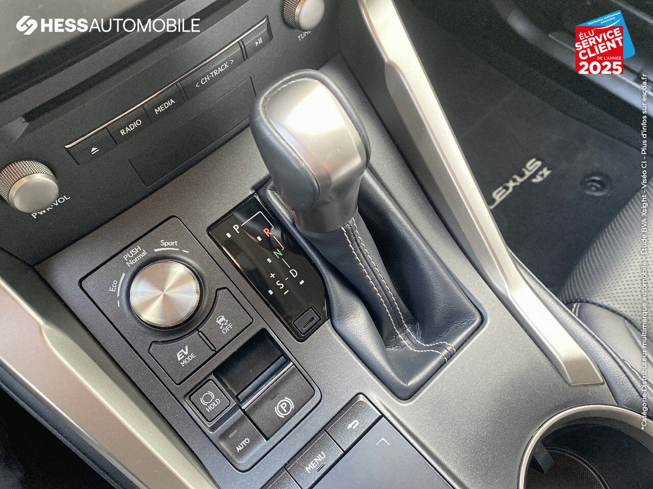 Véhicule d'occasion LEXUS NX 300H 4WD LUXE EURO6D-T SIEGES CHAUF/CUIR GPS CAMERA chez Lexus Metz