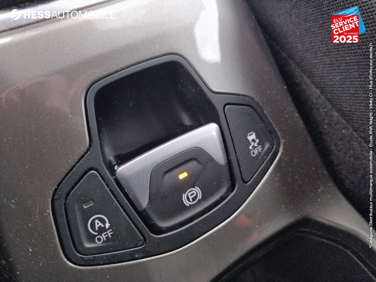 Véhicule d'occasion JEEP RENEGADE 1.6 MULTIJET 120CH LIMITED GPS CAMERA chez Fiat Besançon