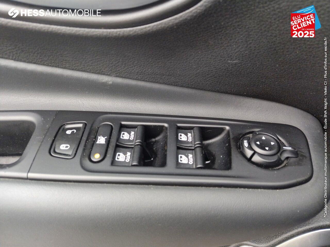 Véhicule d'occasion JEEP RENEGADE 1.6 MULTIJET 120CH LIMITED GPS CAMERA chez Fiat Besançon