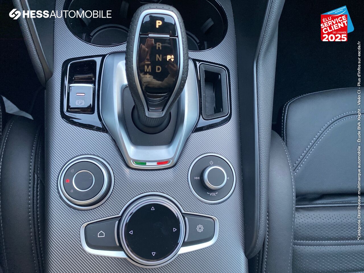 Véhicule neuf ALFA ROMEO GIULIA 2.0 TB 200CH SPRINT AT8 MY21 chez Fiat Besançon