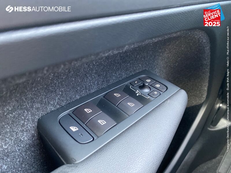 Véhicule d'occasion VOLVO XC40 D3 ADBLUE 150CH BUSINESS GEARTRONIC 8 chez Volvo Reims