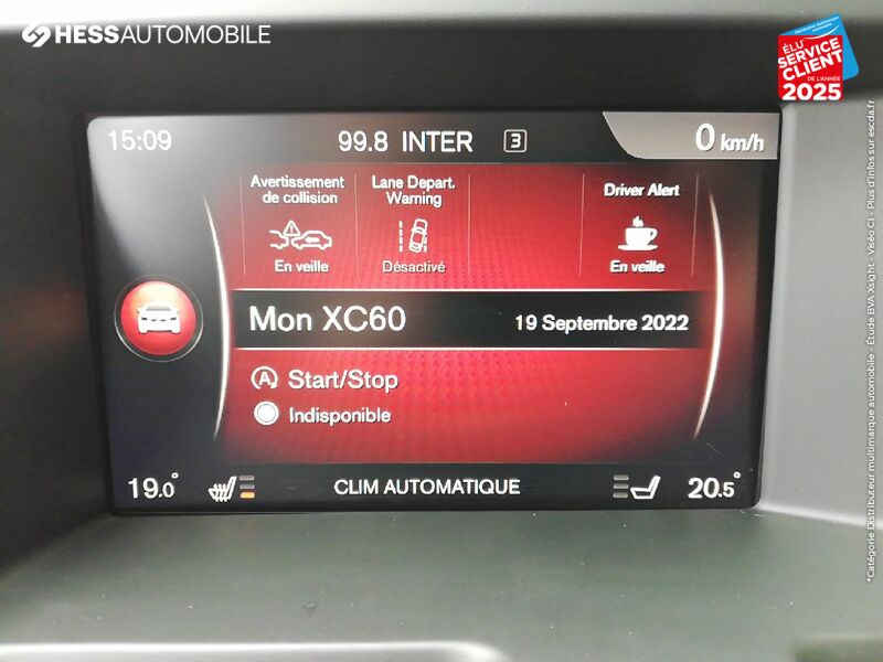 Véhicule d'occasion VOLVO XC60 D3 150CH SIGNATURE EDITION GEARTRONIC TOUVRANT CUIR SIEGE CHAUF GPS CAMERA chez Volvo Metz