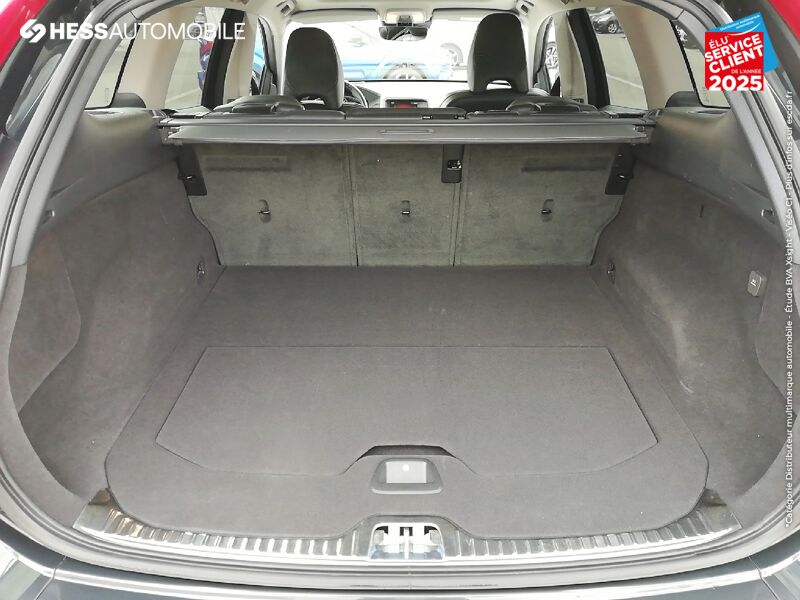 Véhicule d'occasion VOLVO XC60 D3 150CH SIGNATURE EDITION GEARTRONIC TOUVRANT CUIR SIEGE CHAUF GPS CAMERA chez Volvo Metz