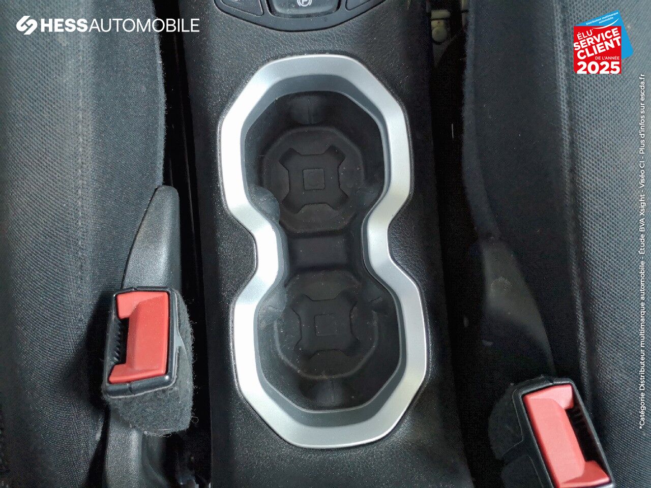 Véhicule d'occasion JEEP RENEGADE 1.4 MULTIAIR S/S 140CH LONGITUDE BVRD6 TOUVRANT chez Fiat Colmar