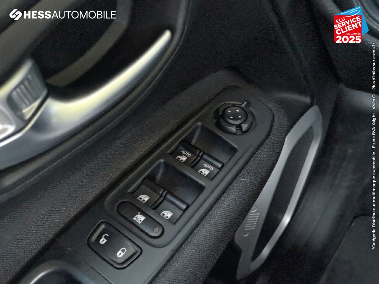 Véhicule d'occasion JEEP RENEGADE 1.4 MULTIAIR S/S 140CH LONGITUDE BVRD6 TOUVRANT chez Fiat Colmar