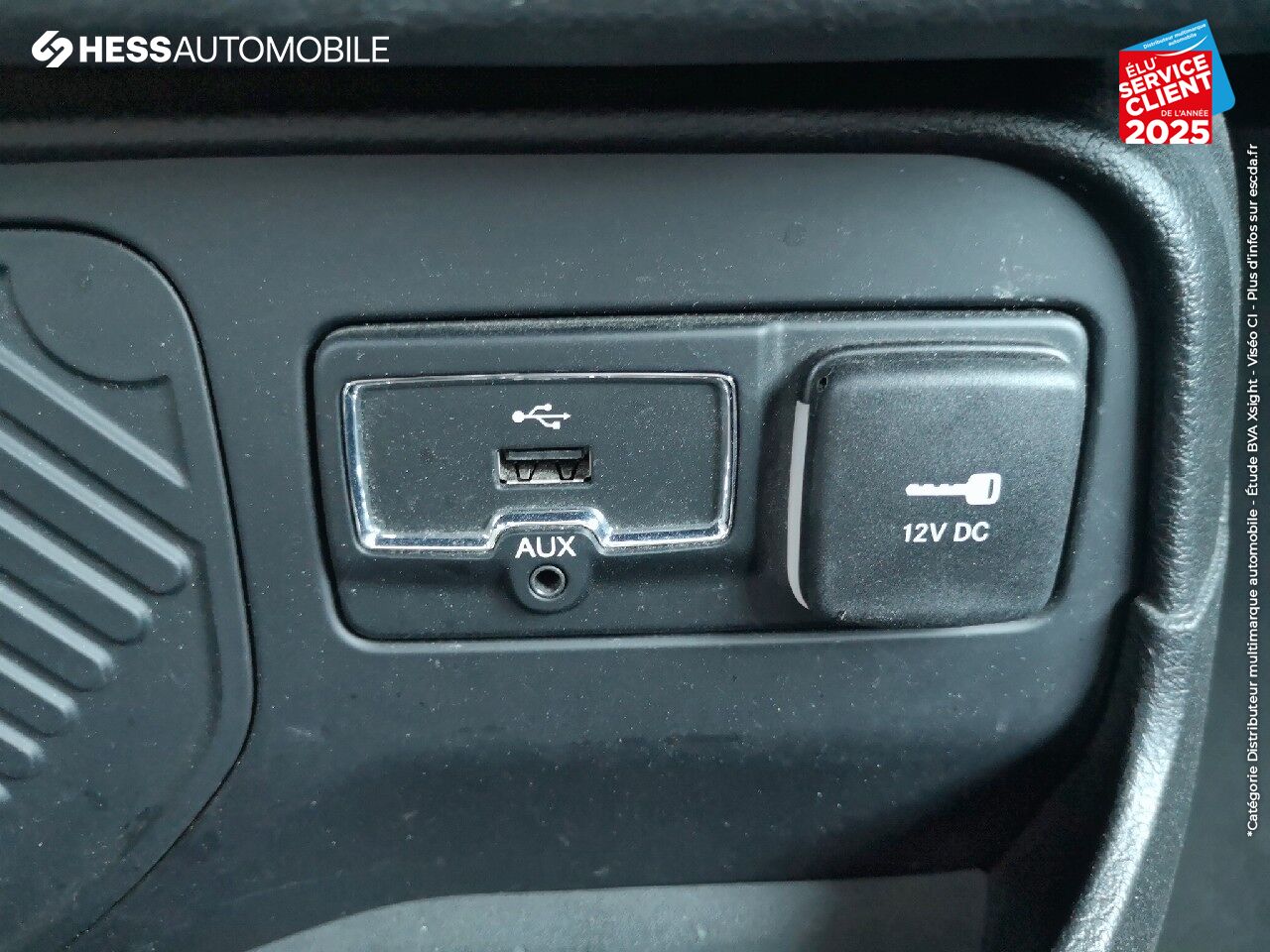 Véhicule d'occasion JEEP RENEGADE 1.4 MULTIAIR S/S 140CH LONGITUDE BVRD6 TOUVRANT chez Fiat Colmar