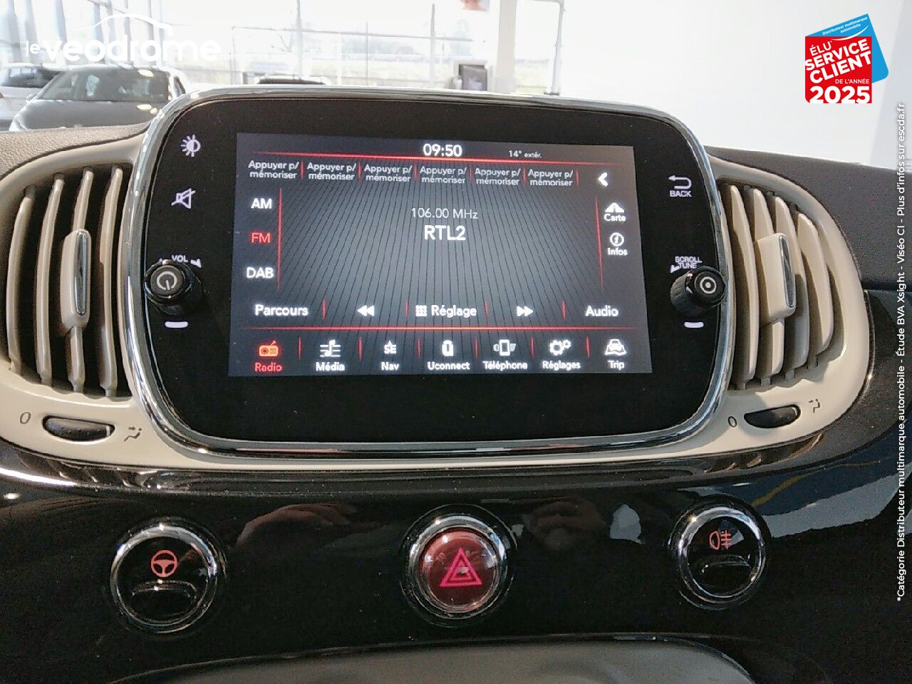 Véhicule d'occasion FIAT 500 1.2 8V 69CH LIVE EDIZIONE GPS RADAR AR chez Le Veodrome