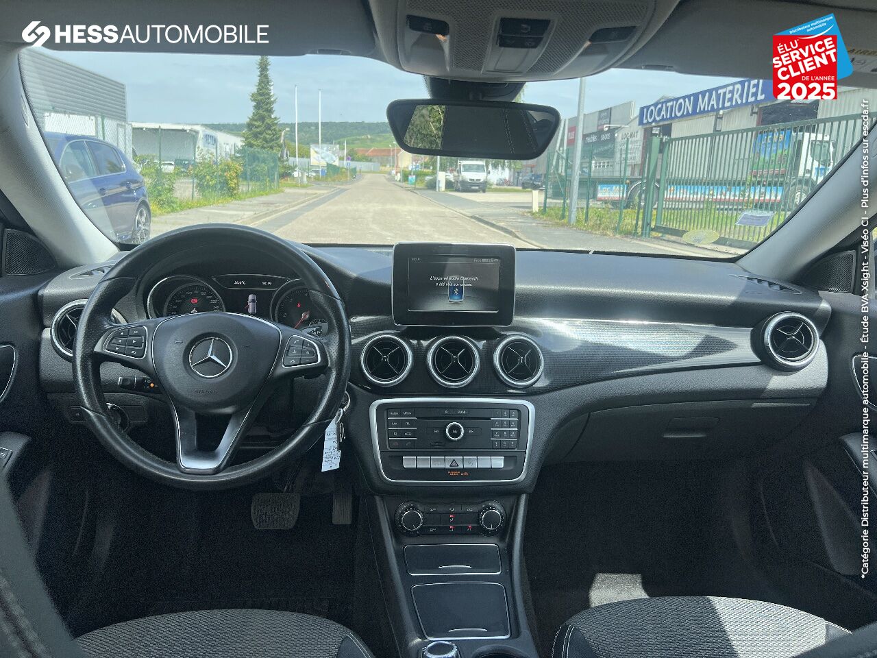Véhicule d'occasion MERCEDES-BENZ CLA SHOOTING BRAKE 180 D BUSINESS 7G-DCT chez BMW Dole