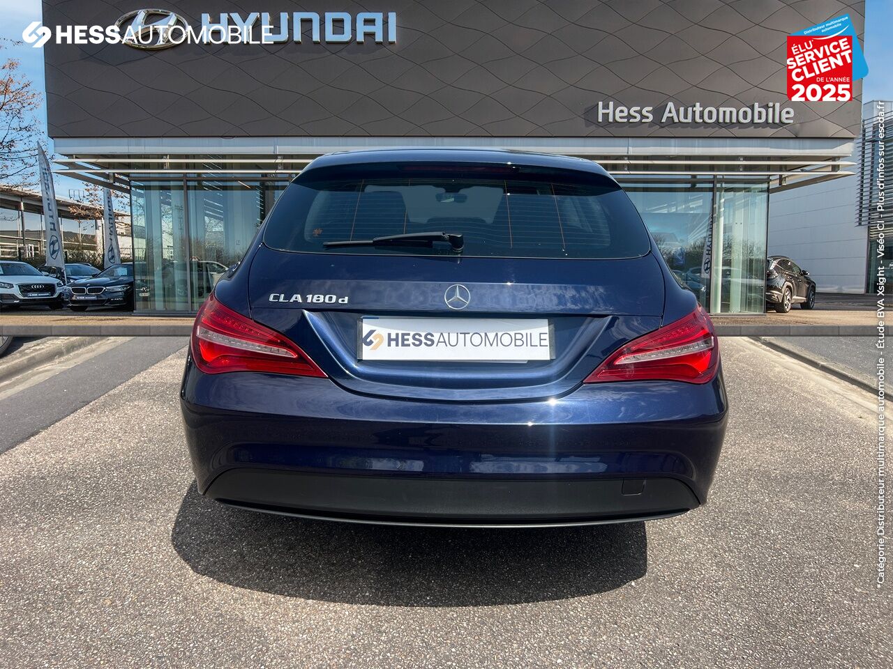 Véhicule d'occasion MERCEDES-BENZ CLA SHOOTING BRAKE 180 D BUSINESS 7G-DCT chez BMW Dole
