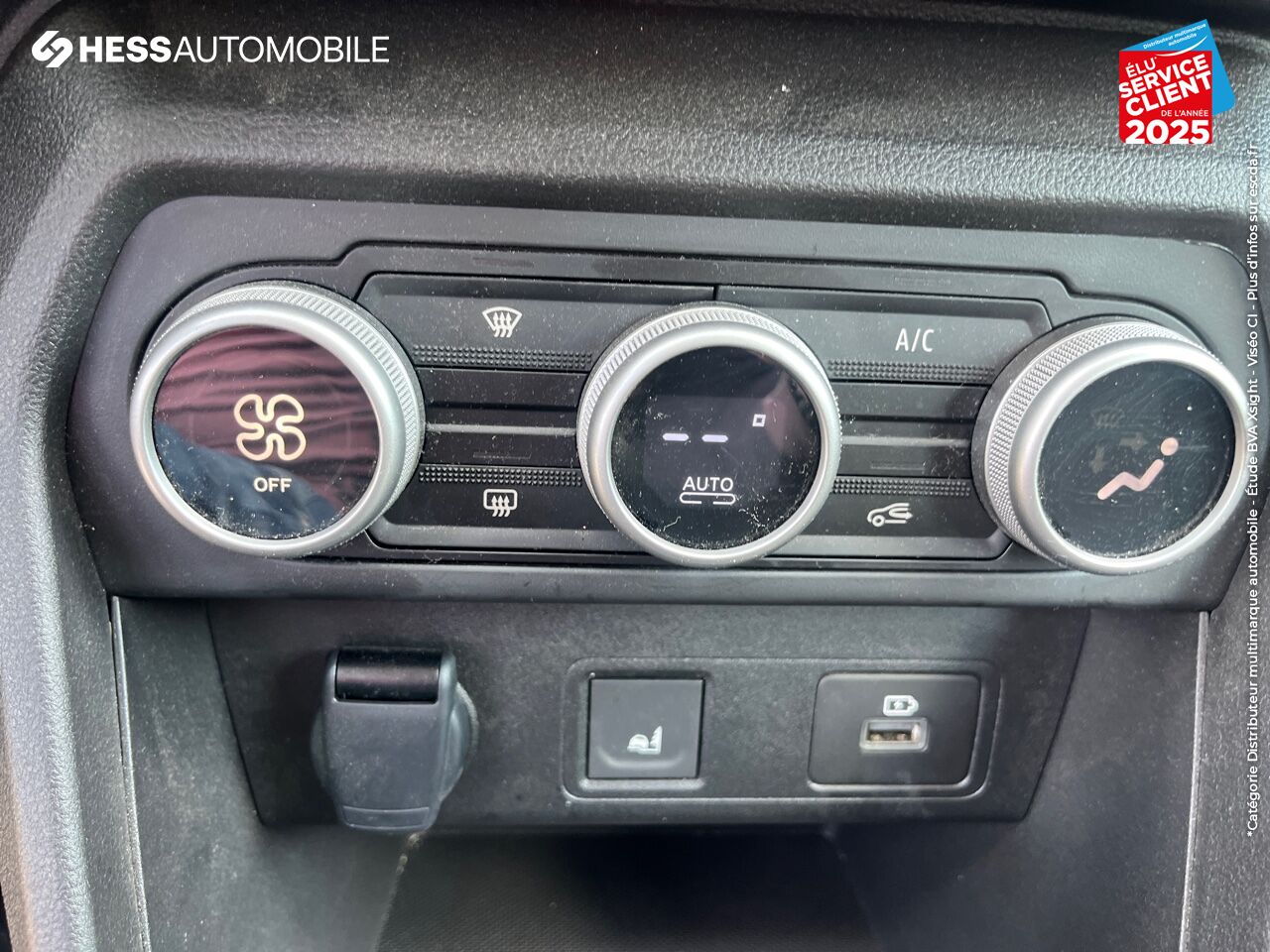 Véhicule d'occasion DACIA SANDERO 1.0 ECO-G 100CH STEPWAY EXTREME + GPS CAMERA chez Toyota Saint Dizier