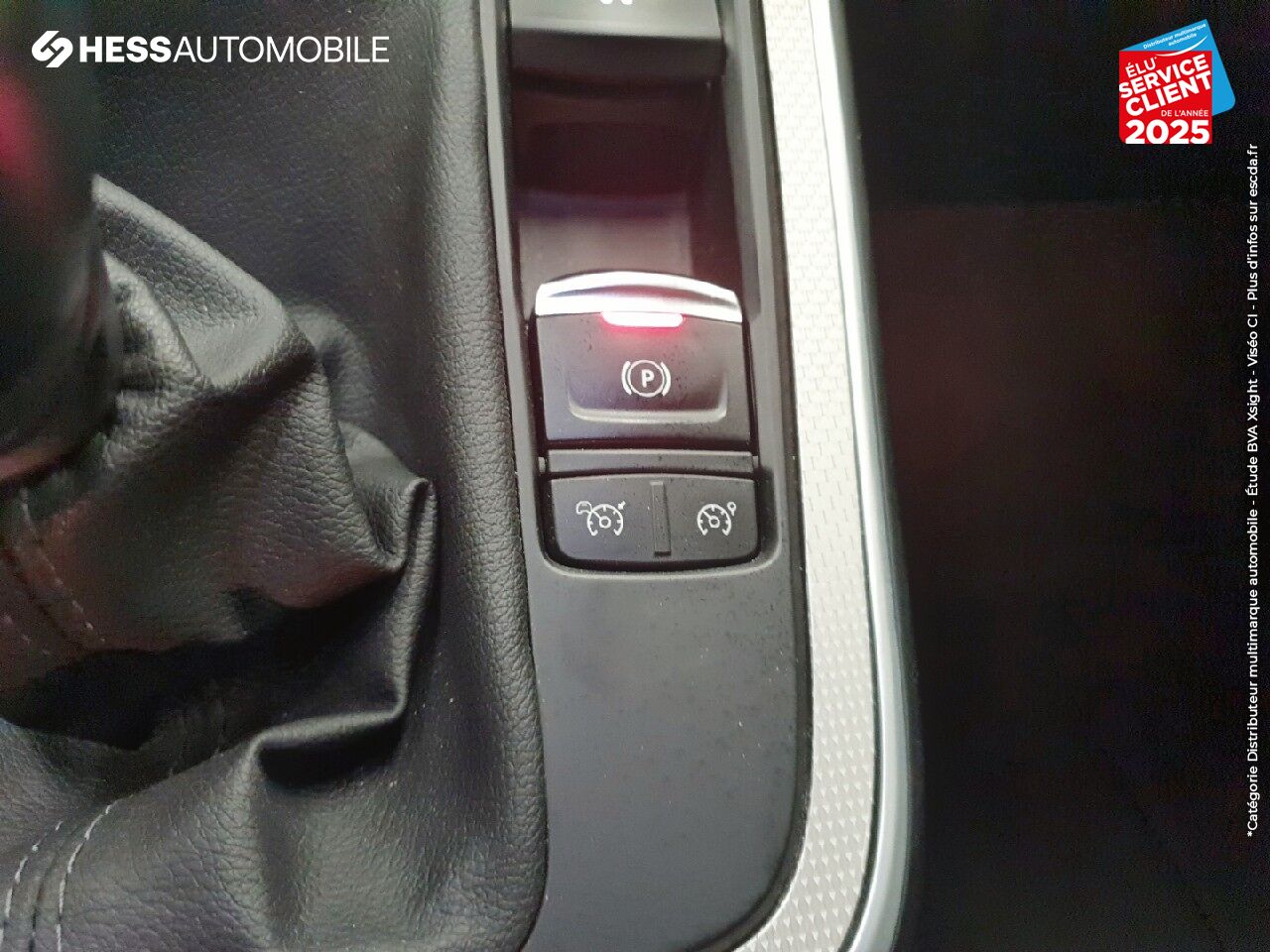 Véhicule d'occasion RENAULT SCENIC 1.6 DCI 130CH ENERGY INITIALE PARIS CUIR SIEGE CHAUF GPS CAMERA PARK ASSIST chez Renault Strasbourg