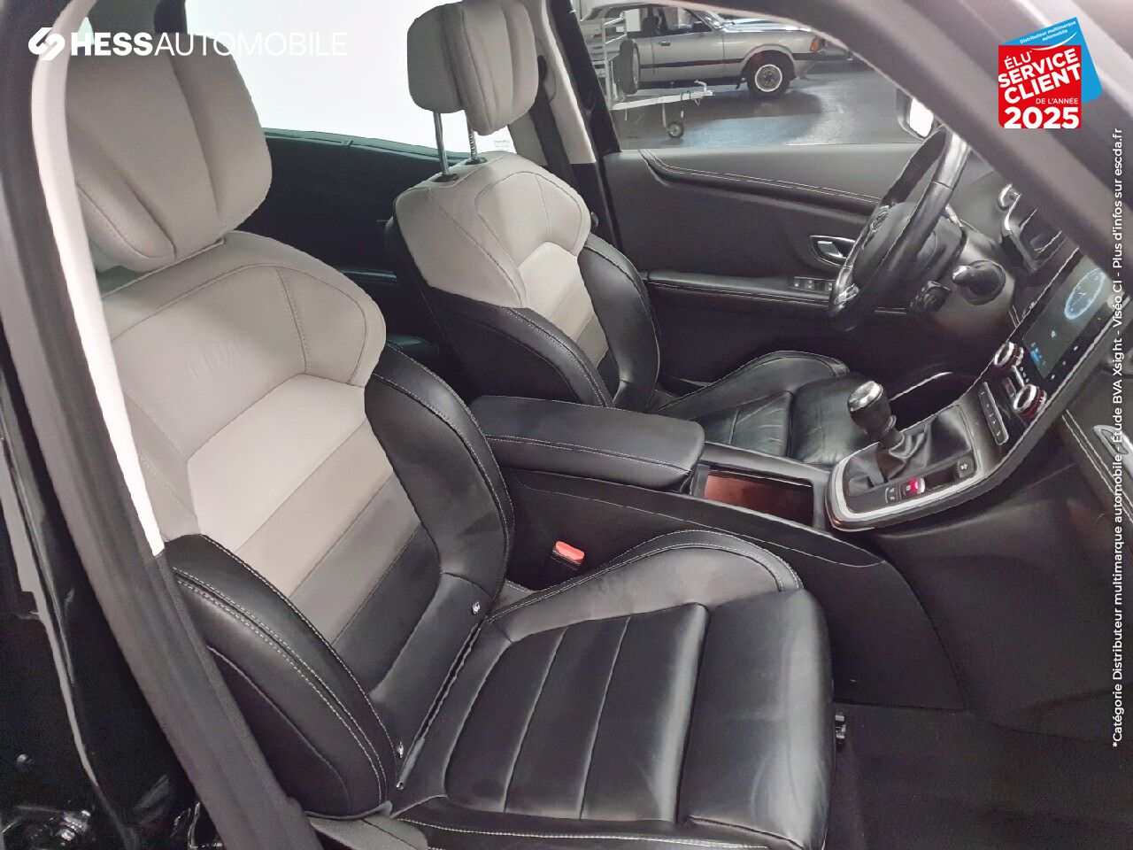 Véhicule d'occasion RENAULT SCENIC 1.6 DCI 130CH ENERGY INITIALE PARIS CUIR SIEGE CHAUF GPS CAMERA PARK ASSIST chez Renault Strasbourg