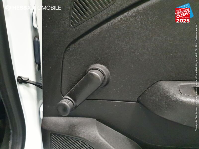 Véhicule d'occasion RENAULT CLIO 1.5 BLUE DCI 85CH BUSINESS GPS chez Renault Strasbourg