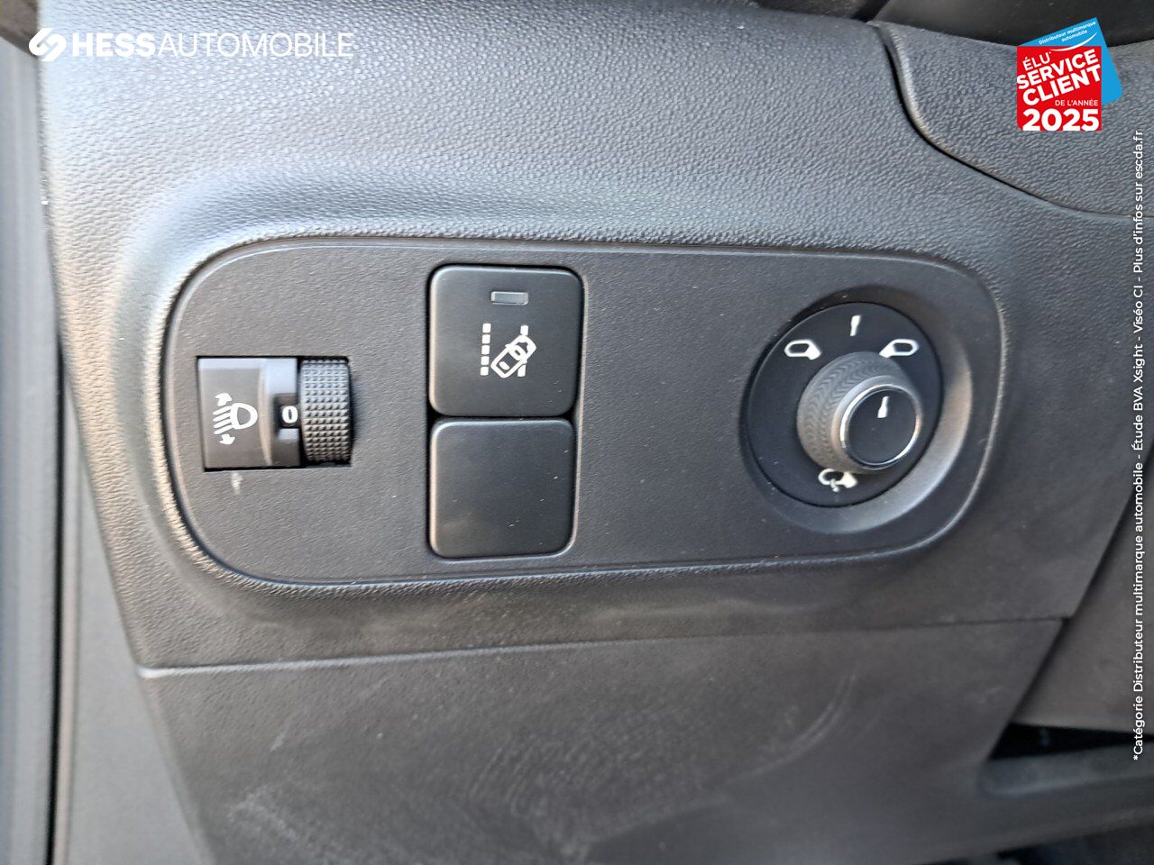 Véhicule d'occasion CITROEN C3 1.2 PURETECH 83CH S/S SHINE CAMERA GPS chez Toyota Thionville
