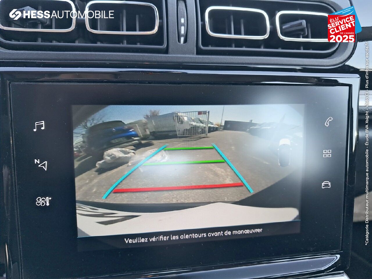 Véhicule d'occasion CITROEN C3 1.2 PURETECH 83CH S/S SHINE CAMERA GPS chez Toyota Thionville