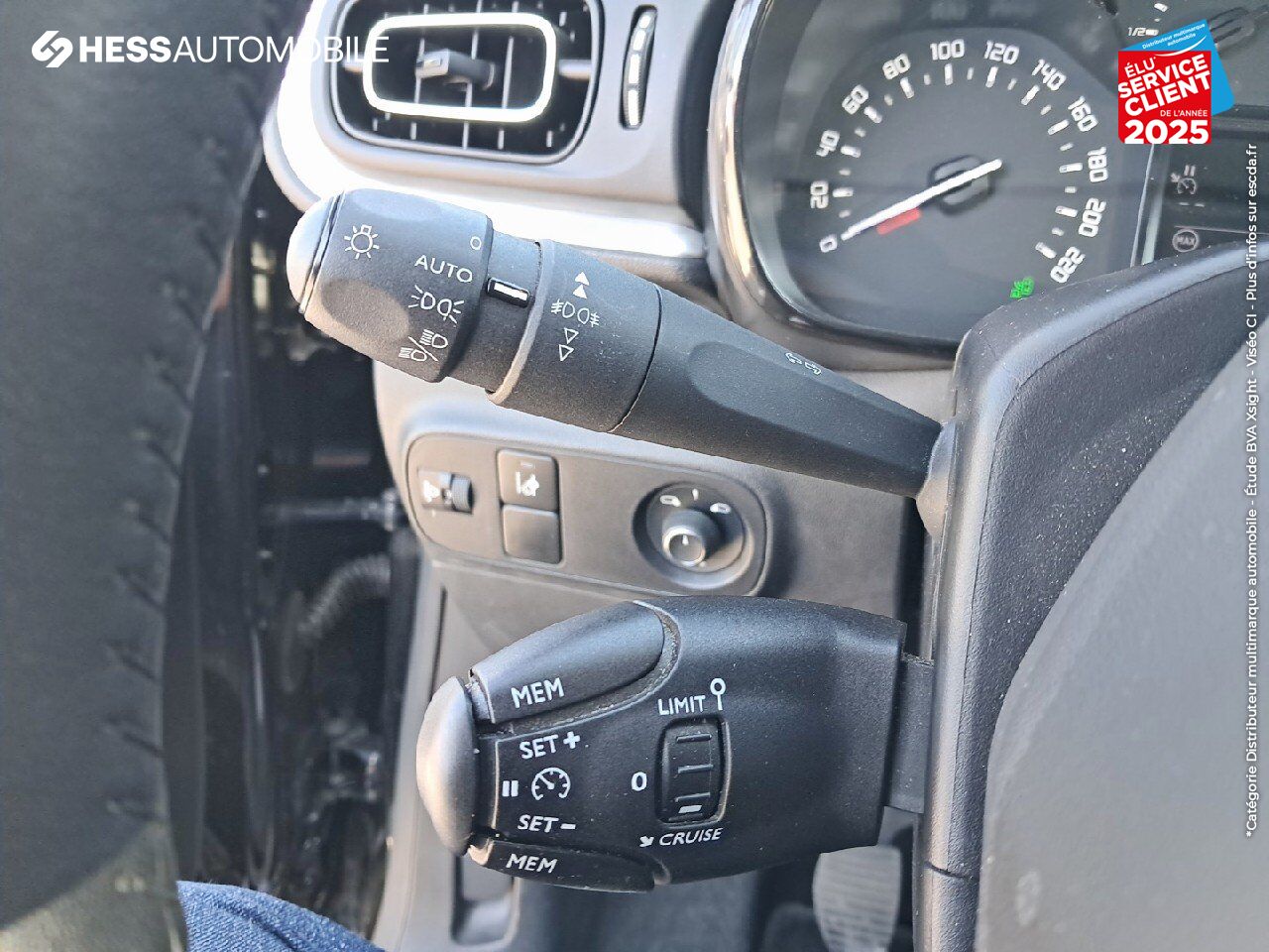 Véhicule d'occasion CITROEN C3 1.2 PURETECH 83CH S/S SHINE CAMERA GPS chez Toyota Thionville
