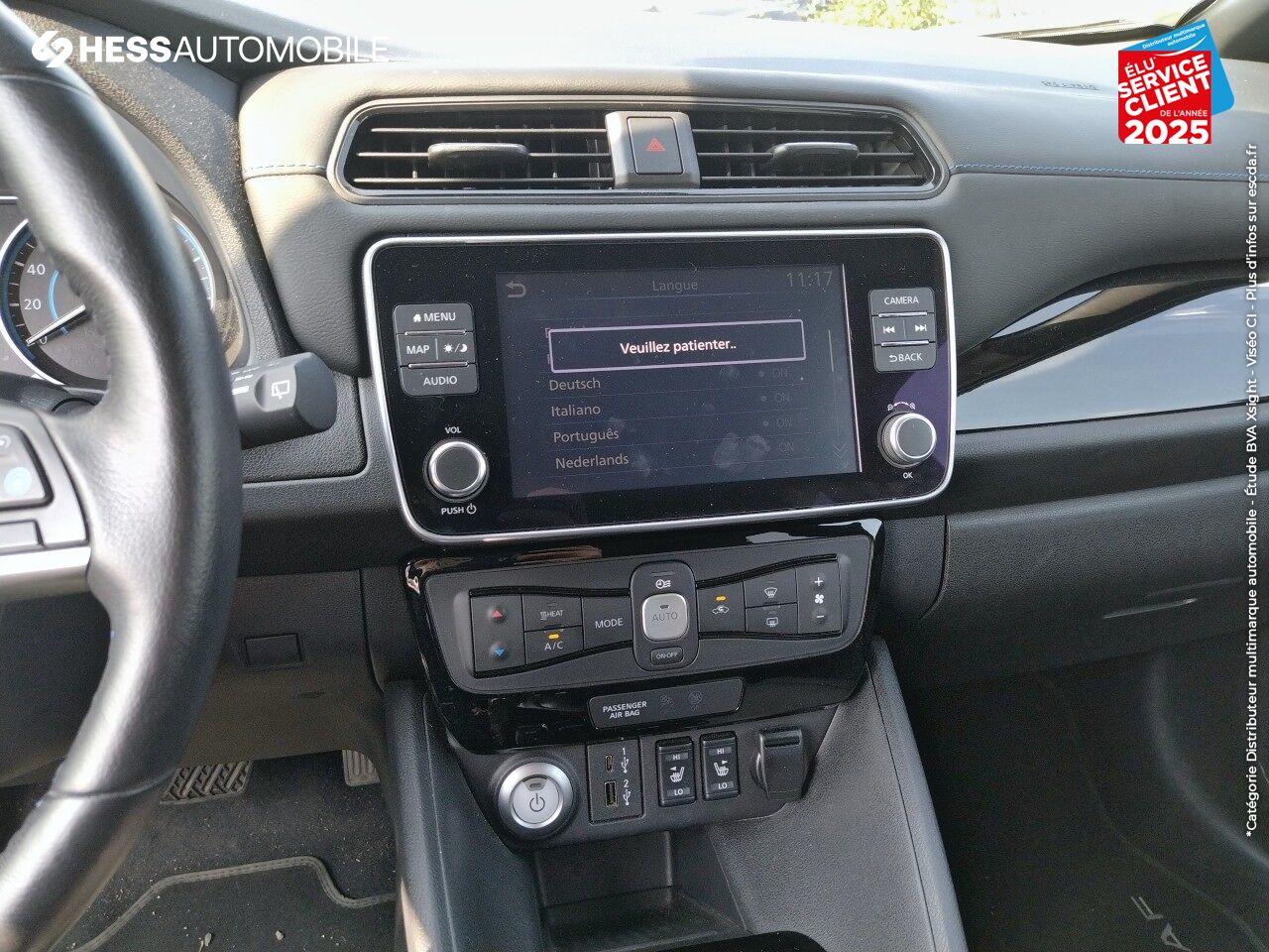 Véhicule d'occasion NISSAN LEAF 150CH 40KWH TEKNA 21.5 chez Nissan Dijon
