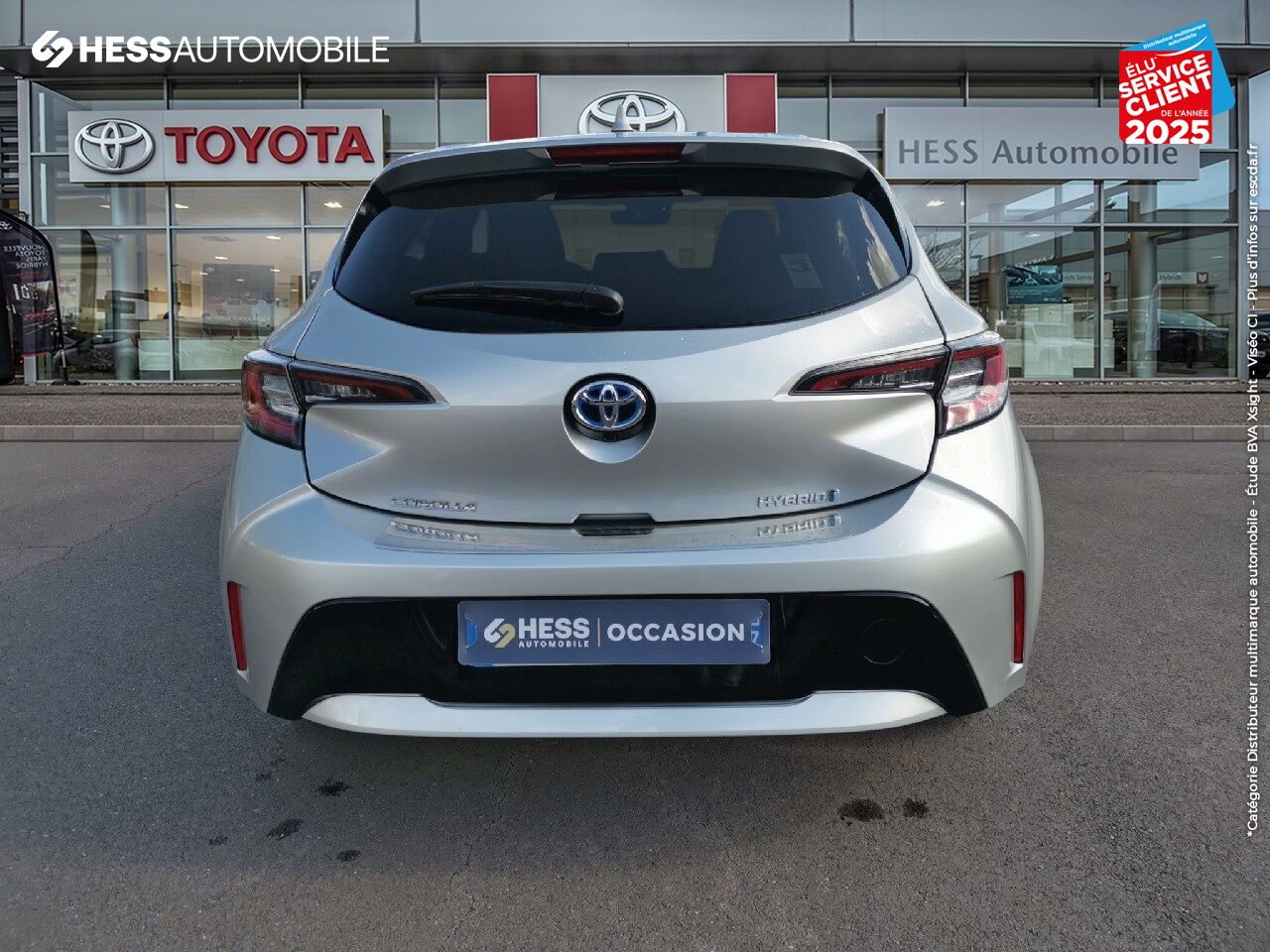 Véhicule d'occasion TOYOTA COROLLA 122H DESIGN GPS CAMERA chez Toyota Besançon
