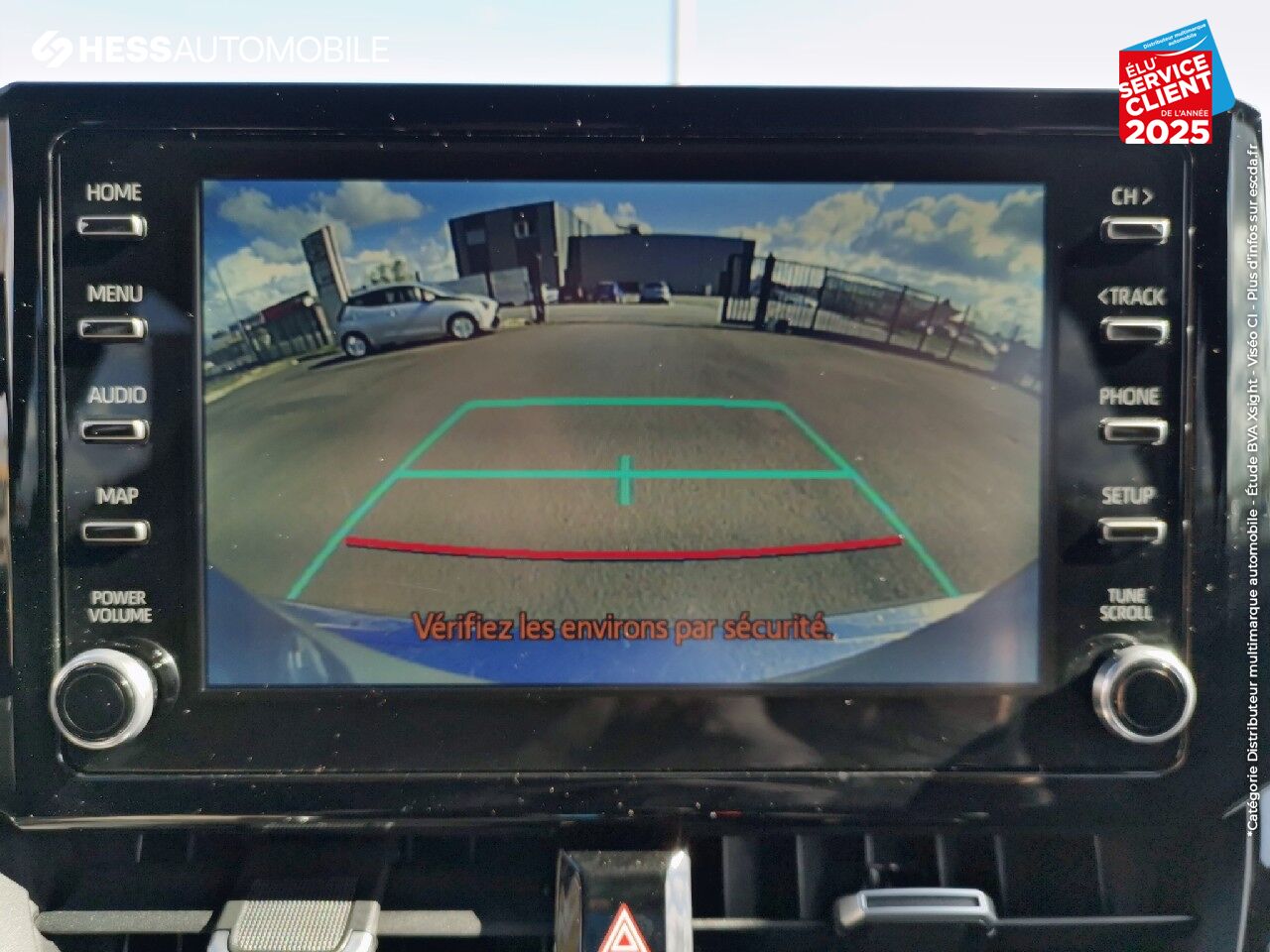 Véhicule d'occasion TOYOTA COROLLA 122H DESIGN GPS CAMERA chez Toyota Besançon