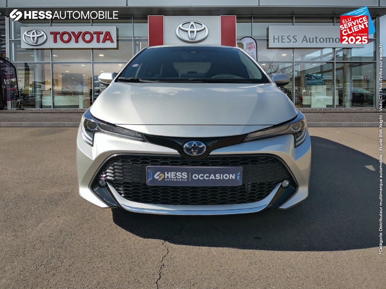 Véhicule d'occasion TOYOTA COROLLA 122H DESIGN GPS CAMERA chez Toyota Besançon
